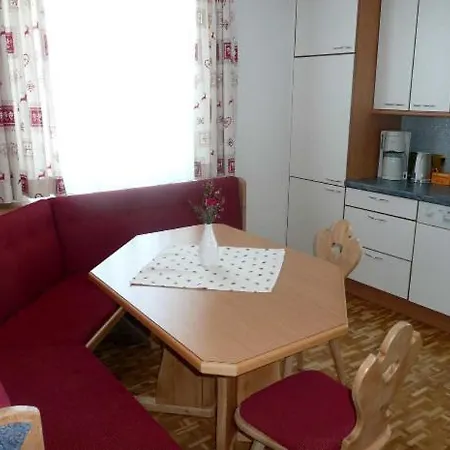 Apartment Konigslehen *